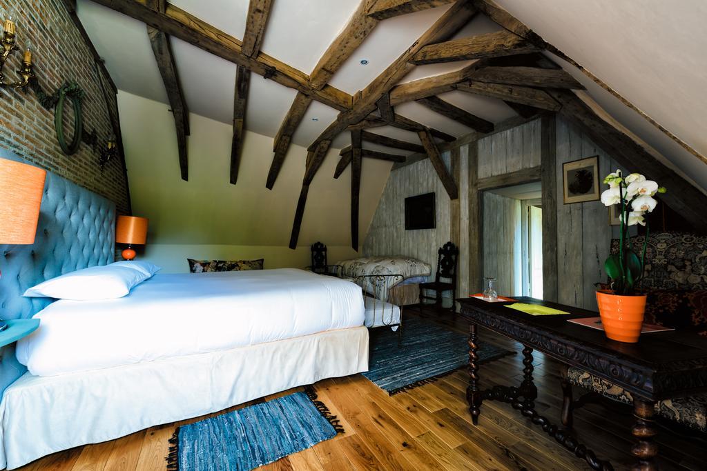 Les Chambres D'Hotes Du Chateau De Saint-Georges 객실 사진